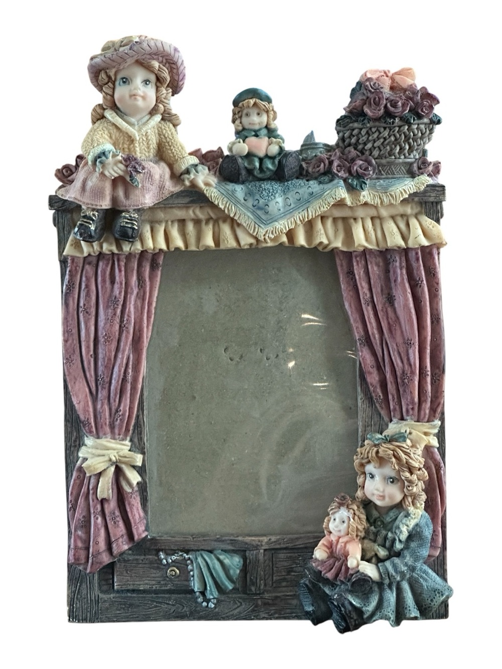 3D Resin Composite Picture Frame in Pink and Cream Doll Accents